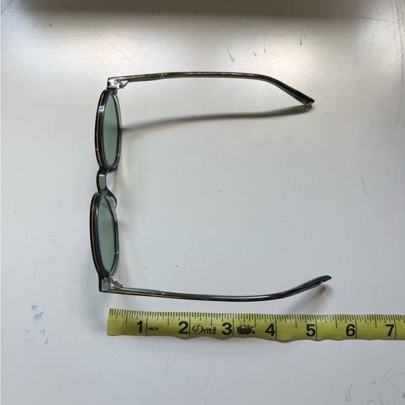 Carver Sunglasses in Tortoise
